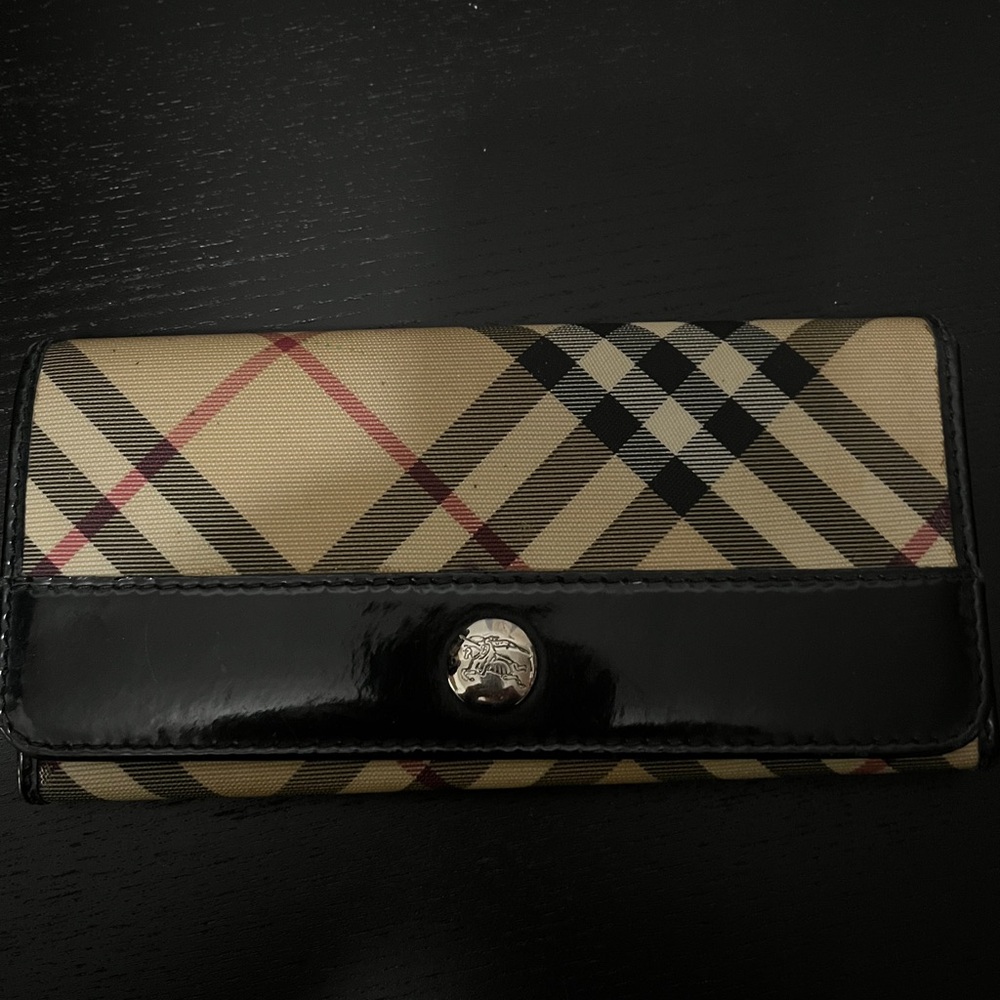 Burberry Black/Tan vintage Burberry